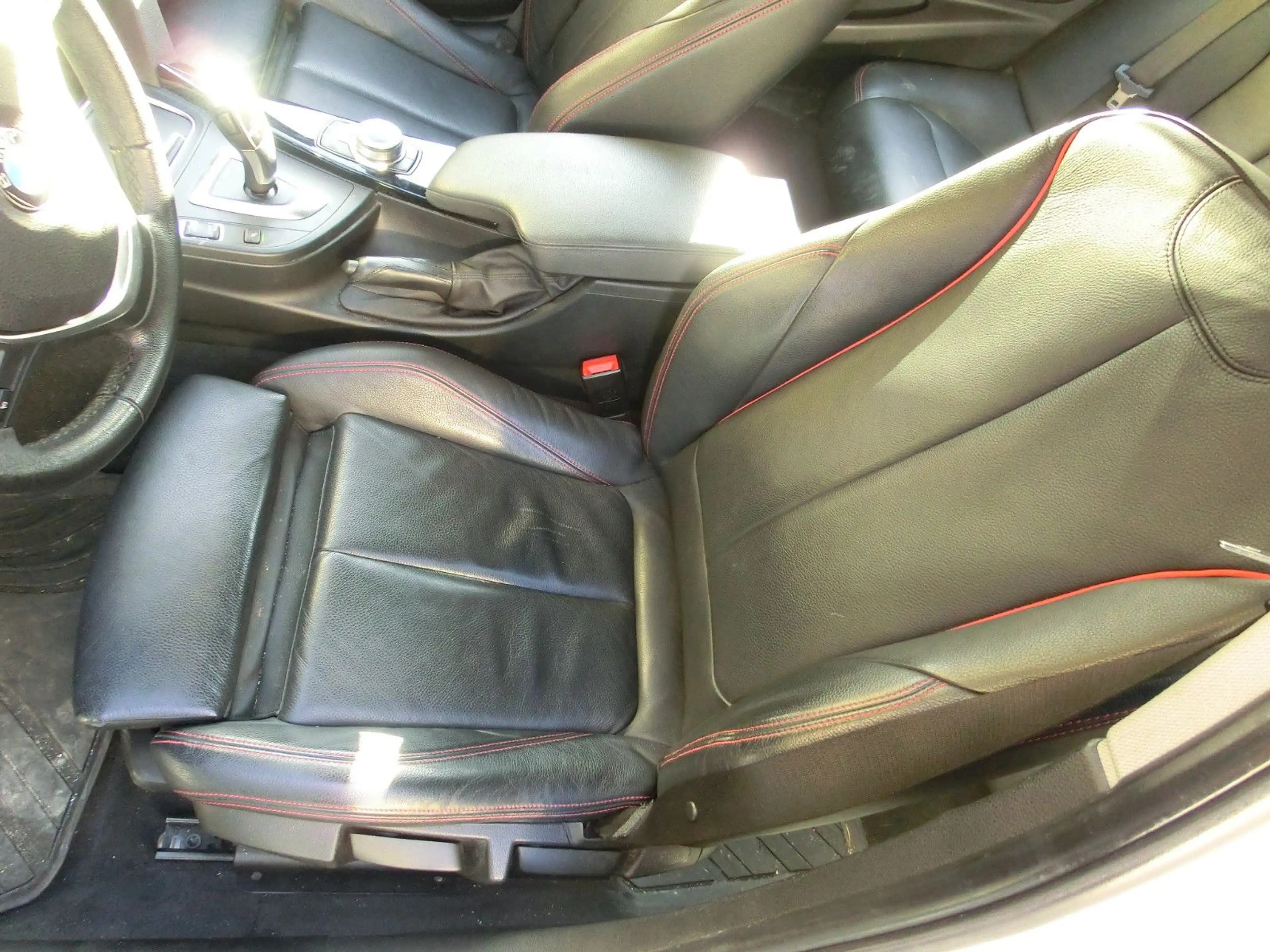 BMW 320 Touring Sport Line LED Scheinw. HeadUp — photo 17