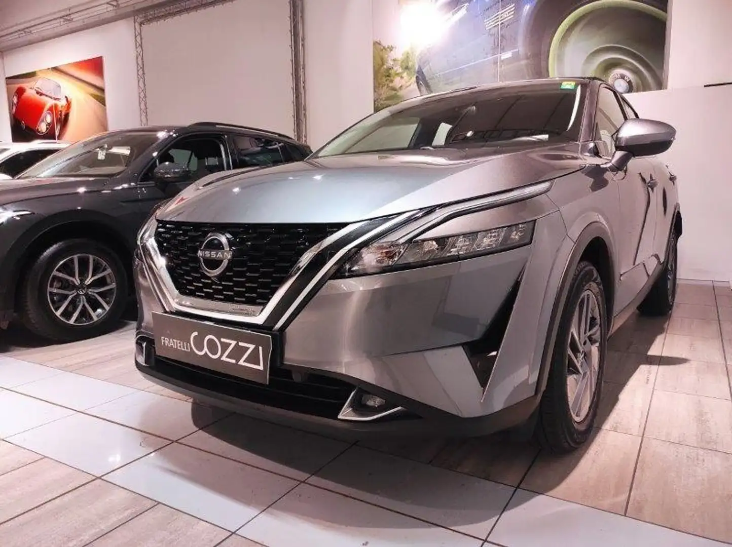 Nissan Qashqai 3ª serie - Qashqai MHEV 158 CV Xtronic Business Grau - 2