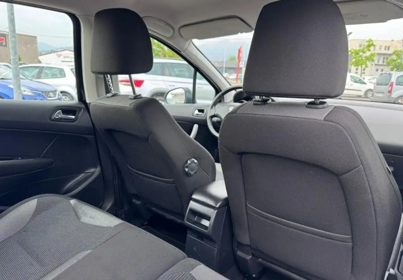 Peugeot 308 308 — photo 23