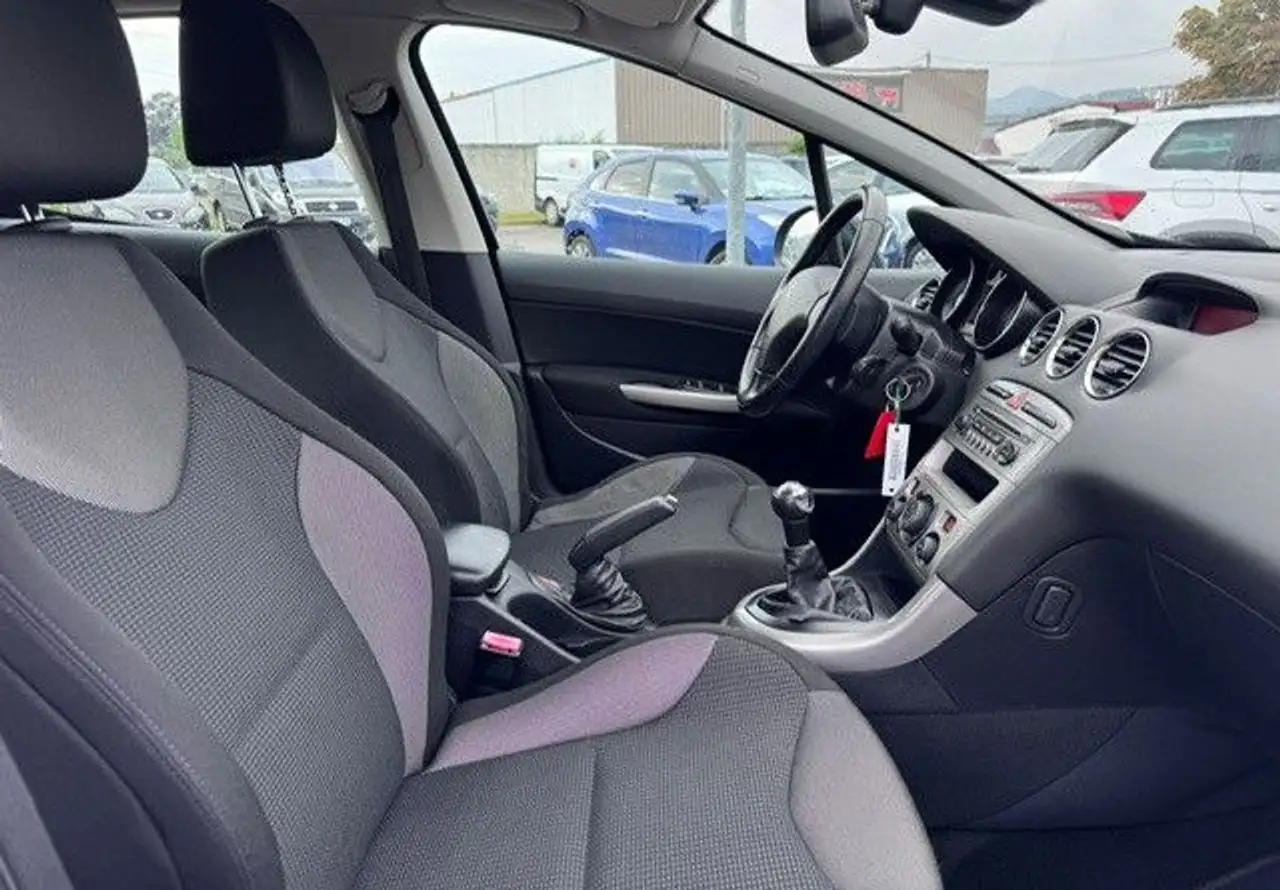 Peugeot 308 308 — photo 20