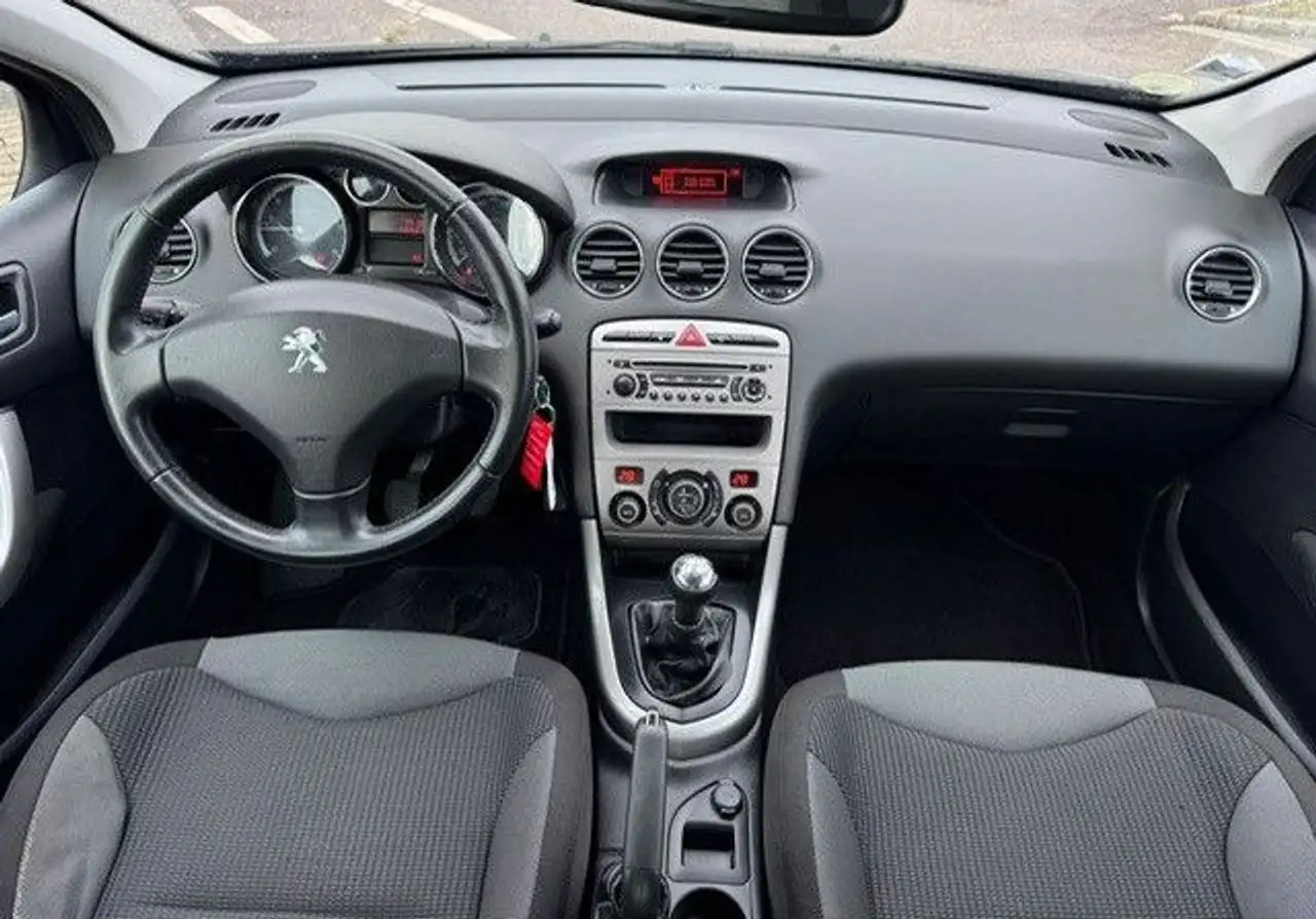 Peugeot 308 308 — photo 13