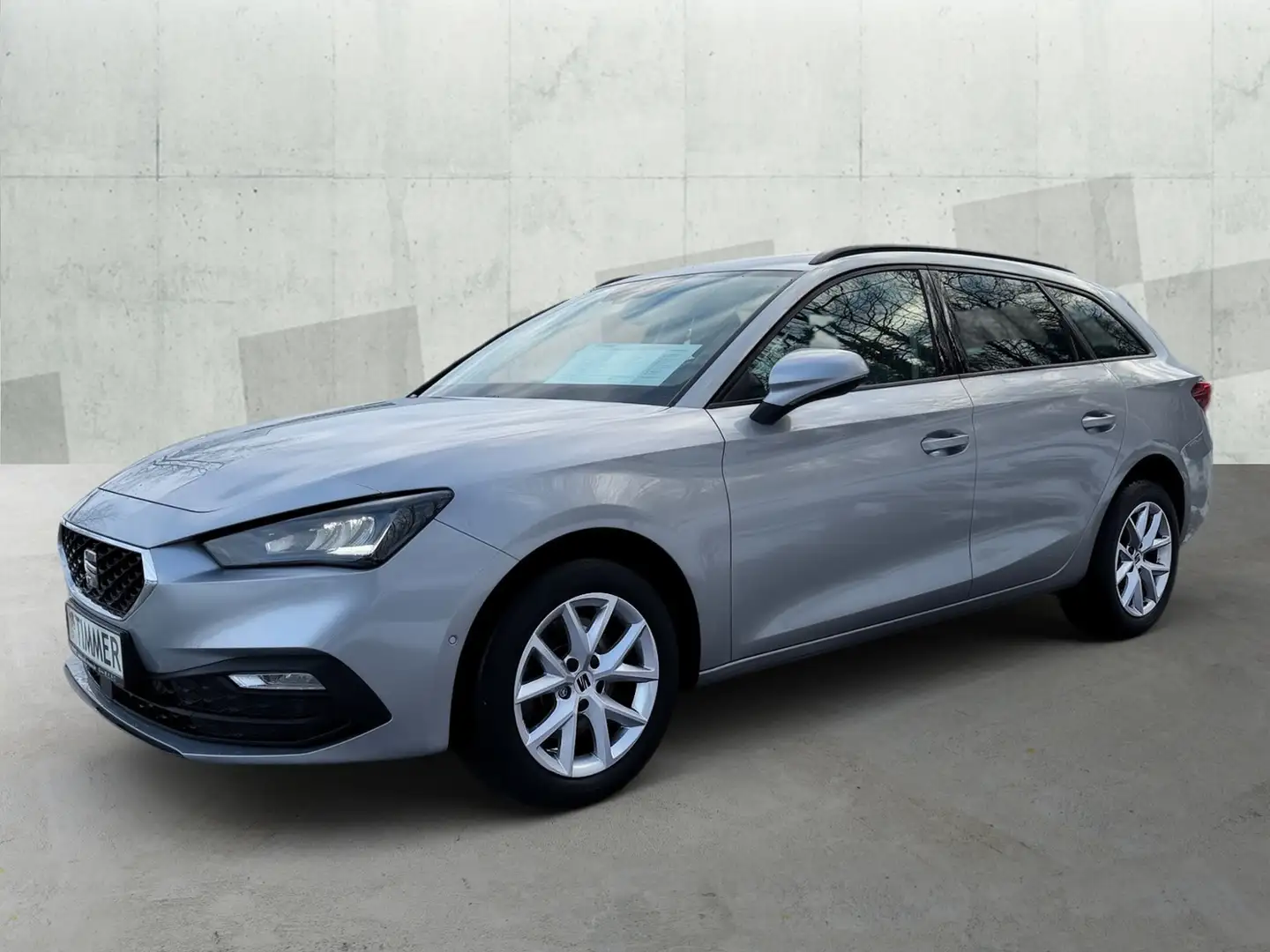 SEAT Leon SP 2.0 TDI DSG STYLE +AHK +BEATS +LED +RKAM +NAVI Silber - 2