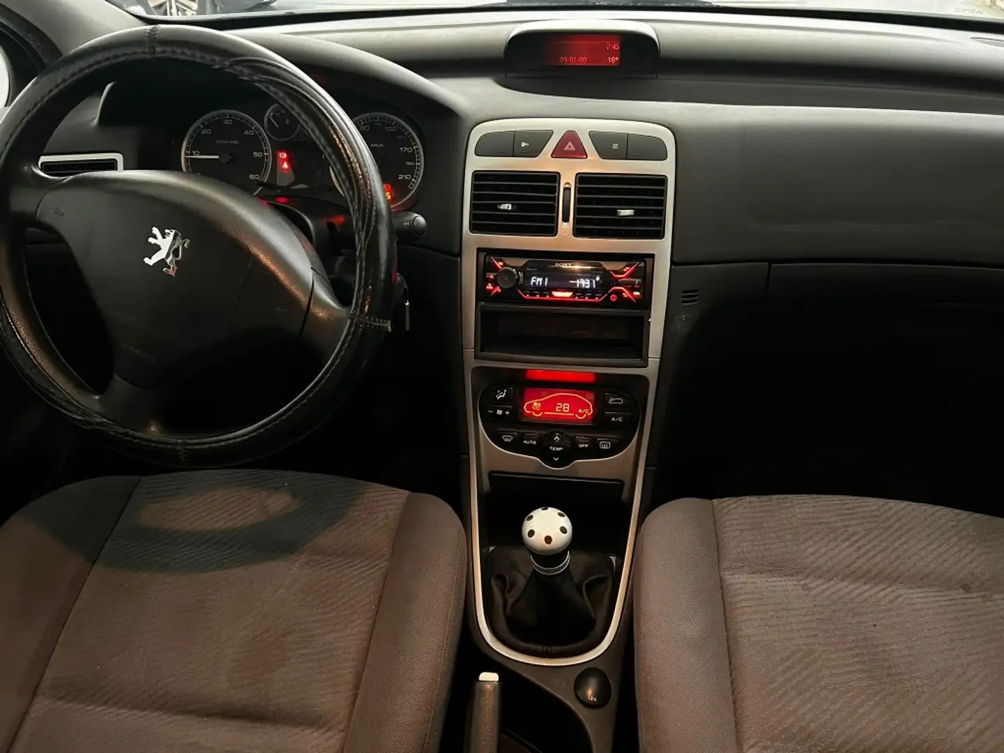 Peugeot 307 1.6HDI XR Grey - 2