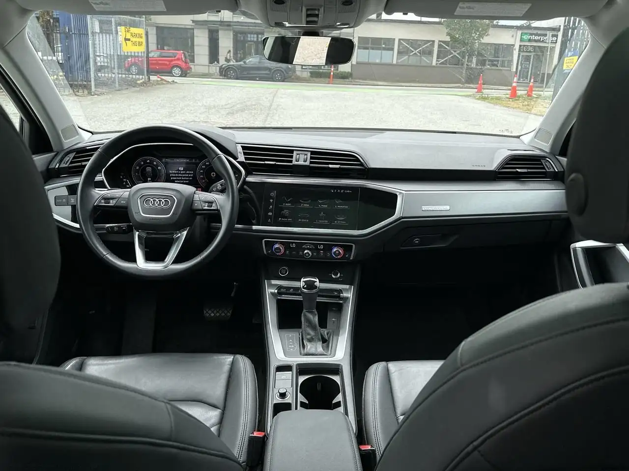 Audi Q3 photo Audi Q3