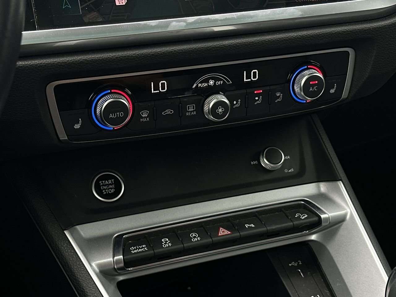 2022 Audi Q3 Heated Leather! Low kms! 4 cyl thumb 27