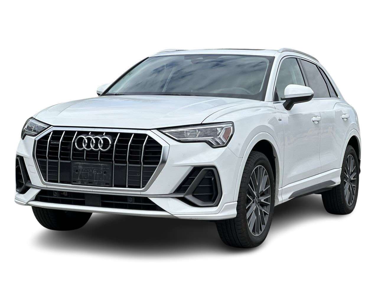 2022 Audi Q3 Heated Leather! Low kms! 4 cyl alt 5