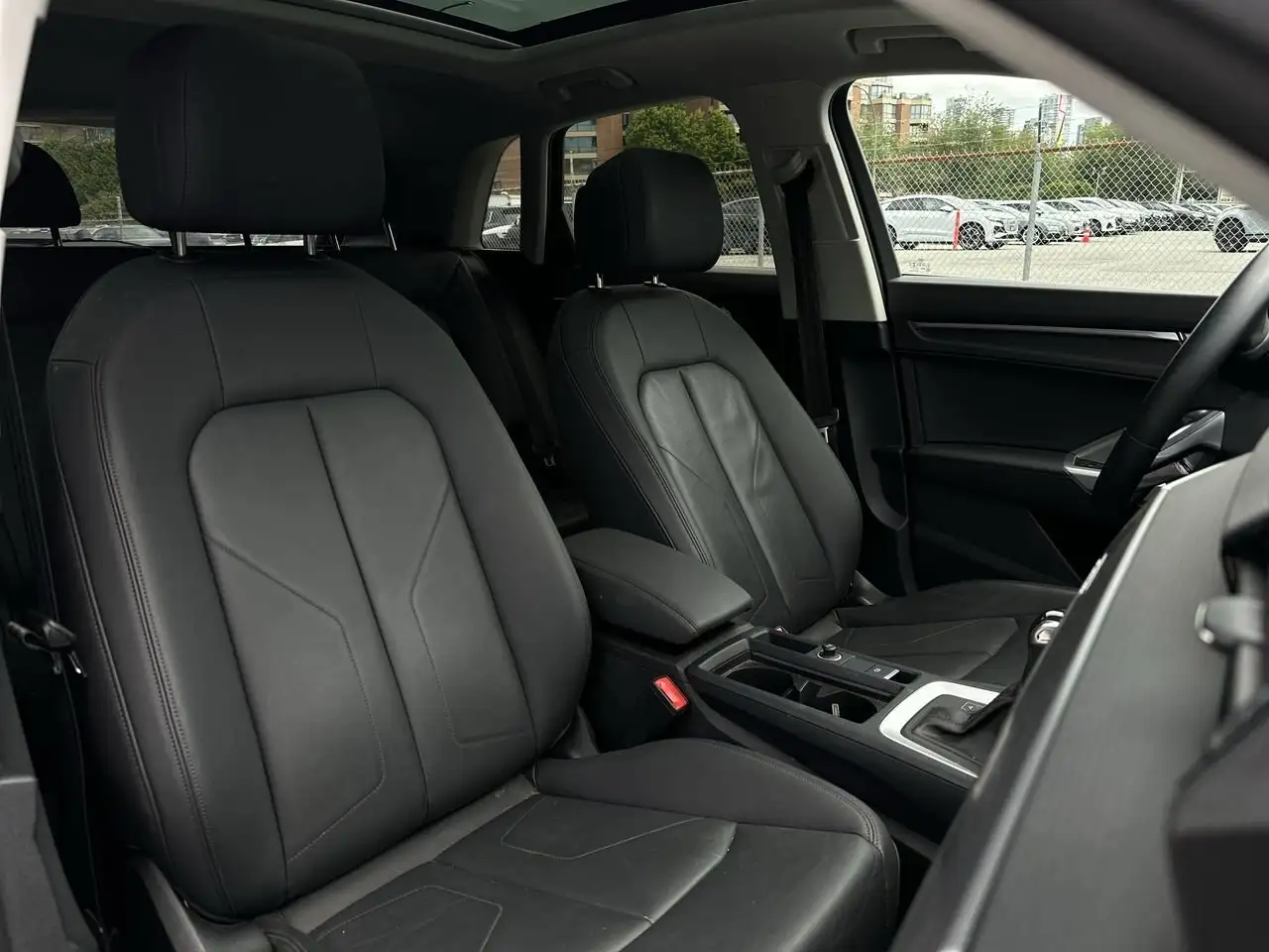 Audi Q3 photo Audi Q3