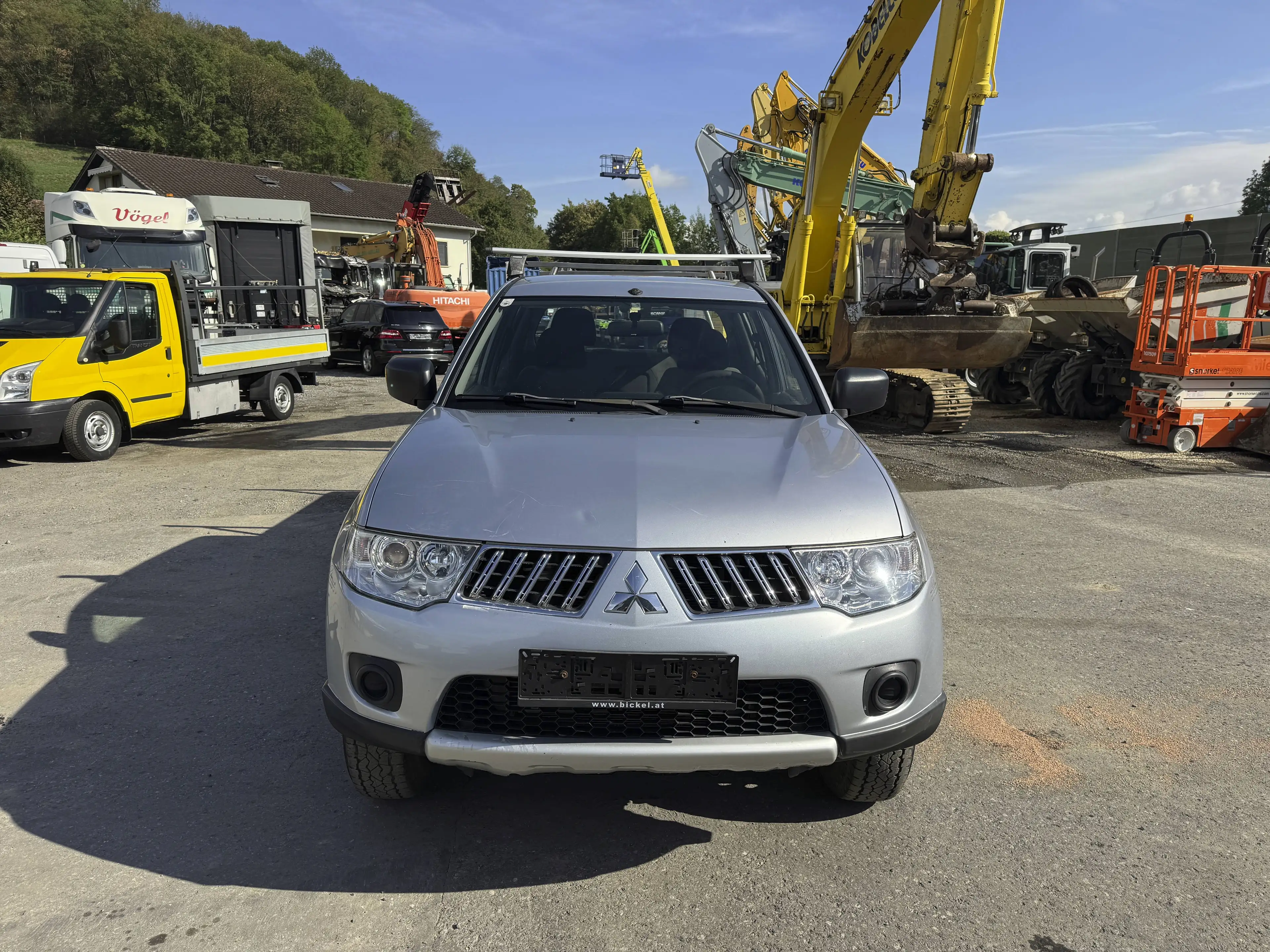 Mitsubishi L200 DK Di-D 2,5 Work Edition 4x4 Klima — photo 3