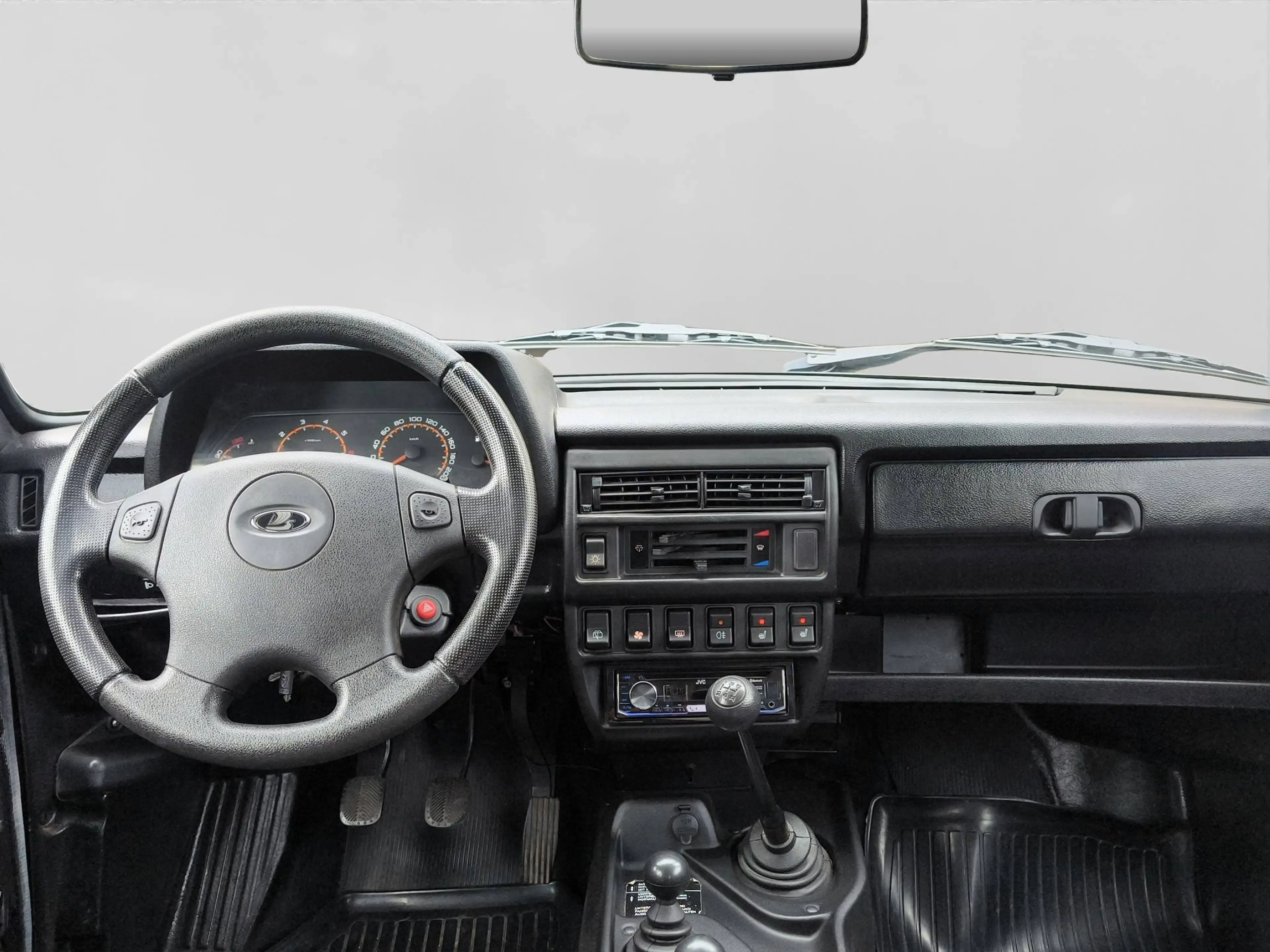 Lada Taiga Urban 4x4 *AHK*SHZ*Servo*4 Sitze*TÜV NEU*2. Hand — photo 8