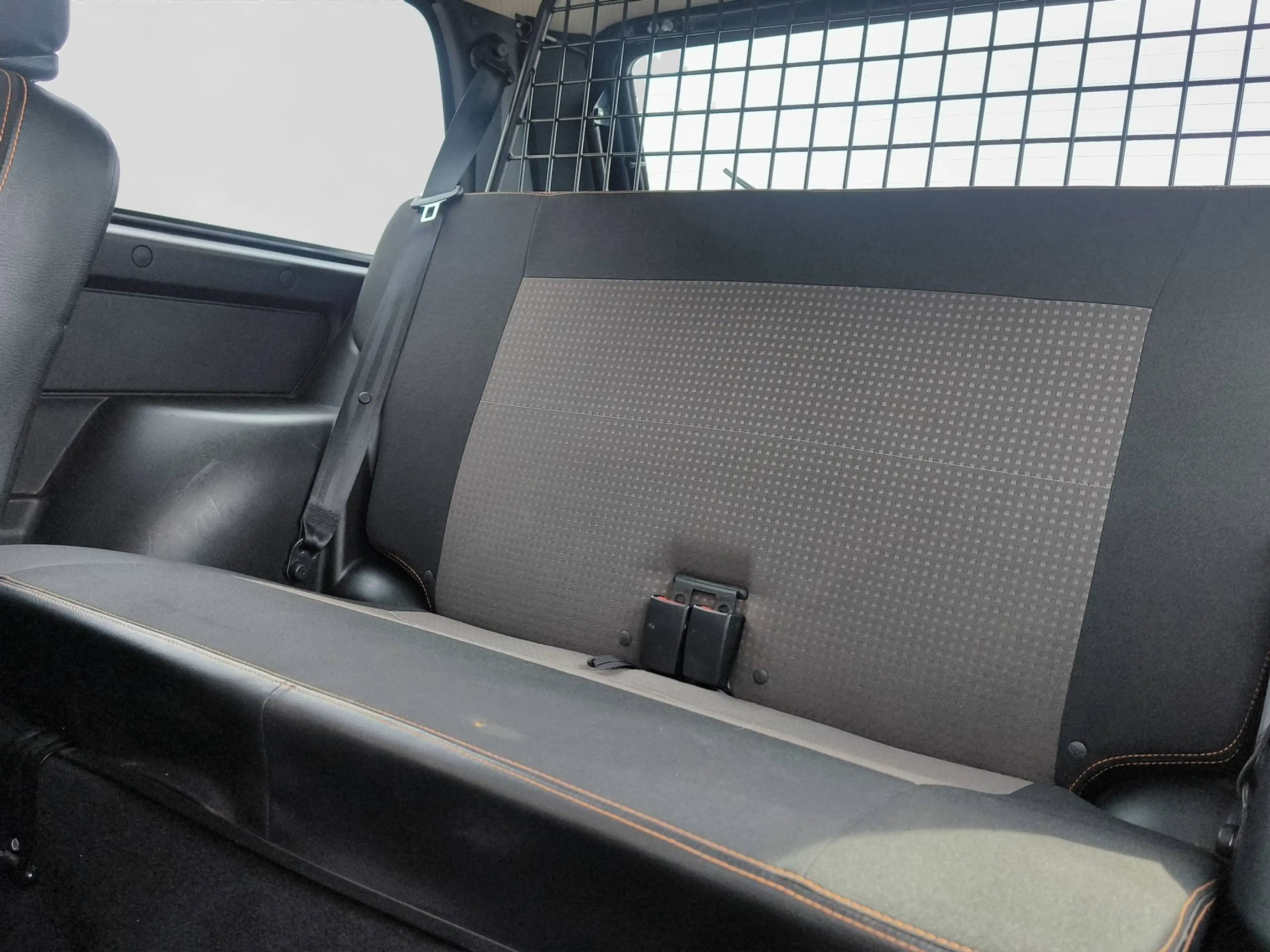 Lada Taiga Urban 4x4 *AHK*SHZ*Servo*4 Sitze*TÜV NEU*2. Hand — photo 10
