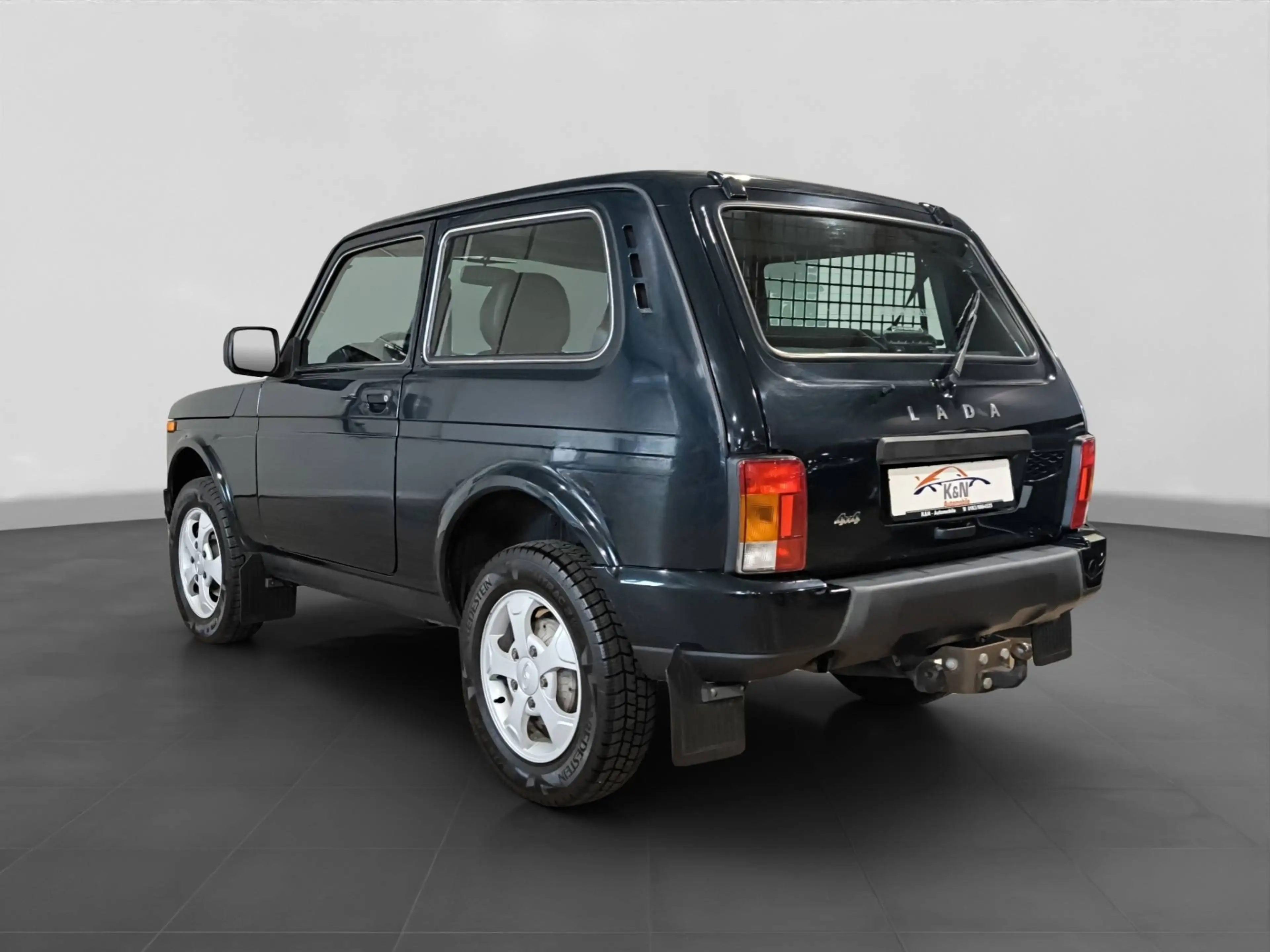 Lada Taiga Urban 4x4 *AHK*SHZ*Servo*4 Sitze*TÜV NEU*2. Hand — photo 3