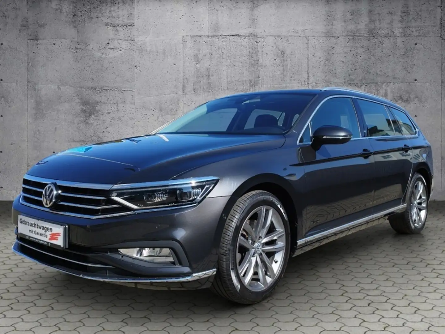 Volkswagen Passat Variant Elegance 2.0 TDI 4M DSG STH/NAV/Park Allrad KLIMA Grijs - 2