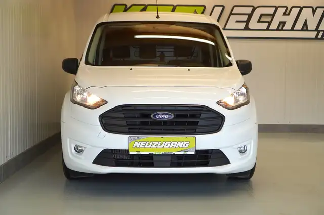 Ford Transit Connect view 9