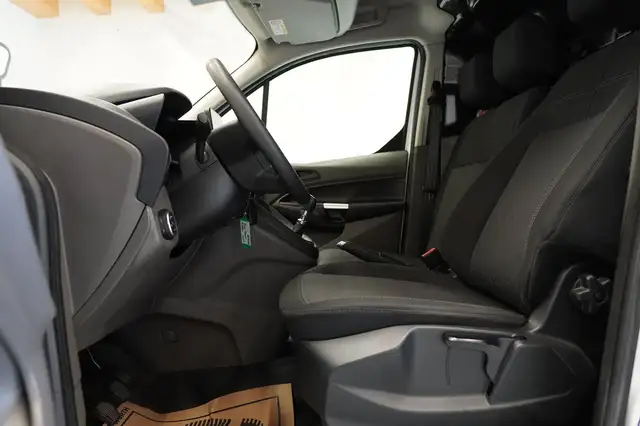 Ford Transit Connect view 15