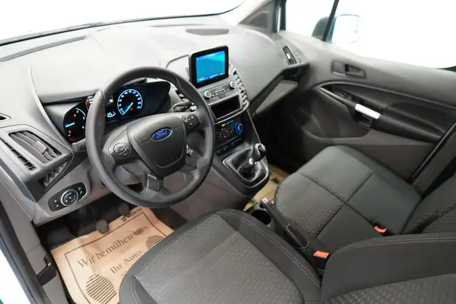 Ford Transit Connect view 13