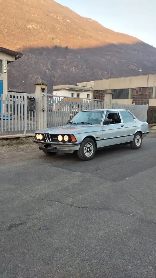 BMW 320 2p, foto 5