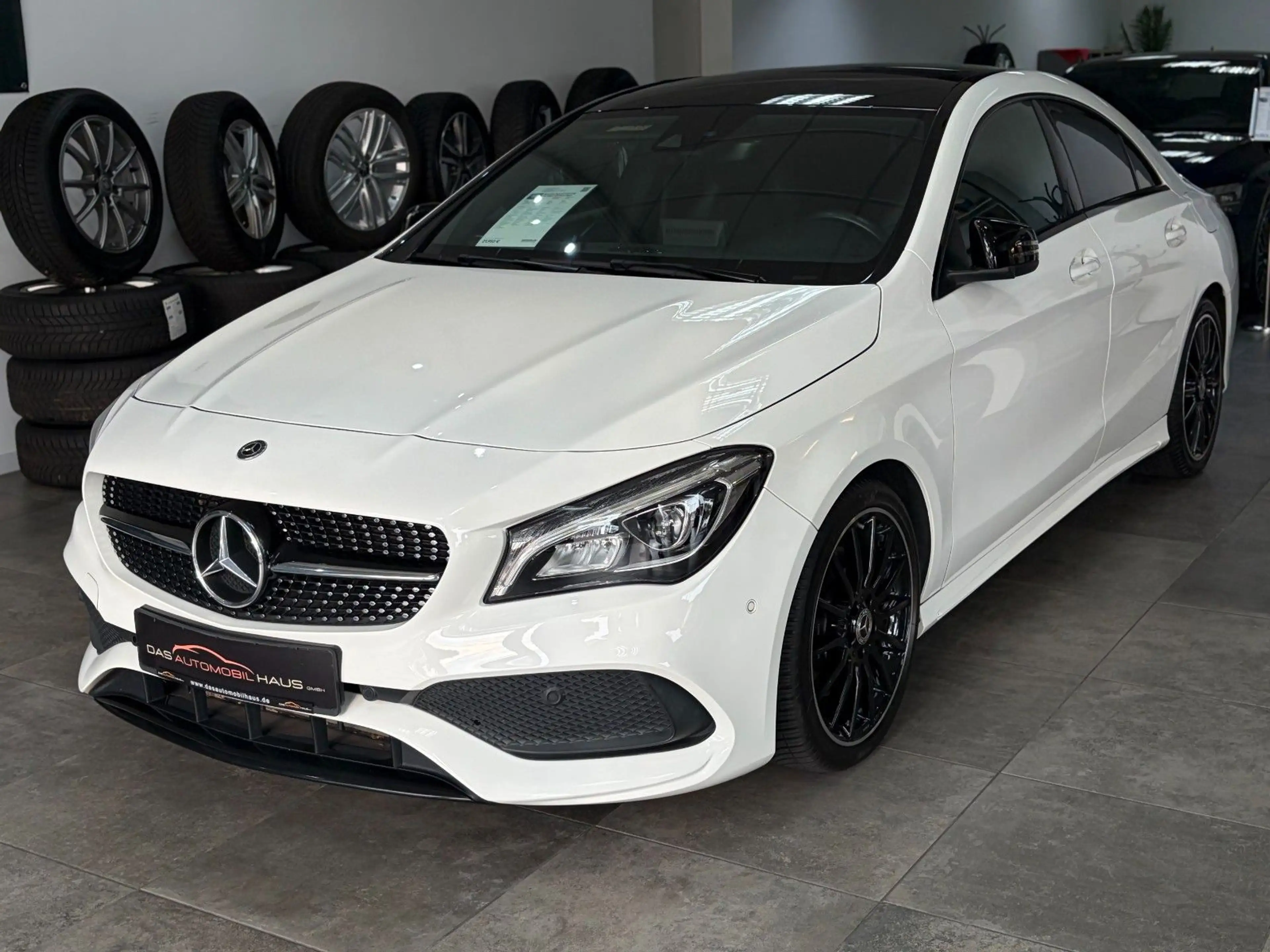 Mercedes-Benz CLA 220 *AMG*4M*Night*LED*Pano*H&K*Kamera*