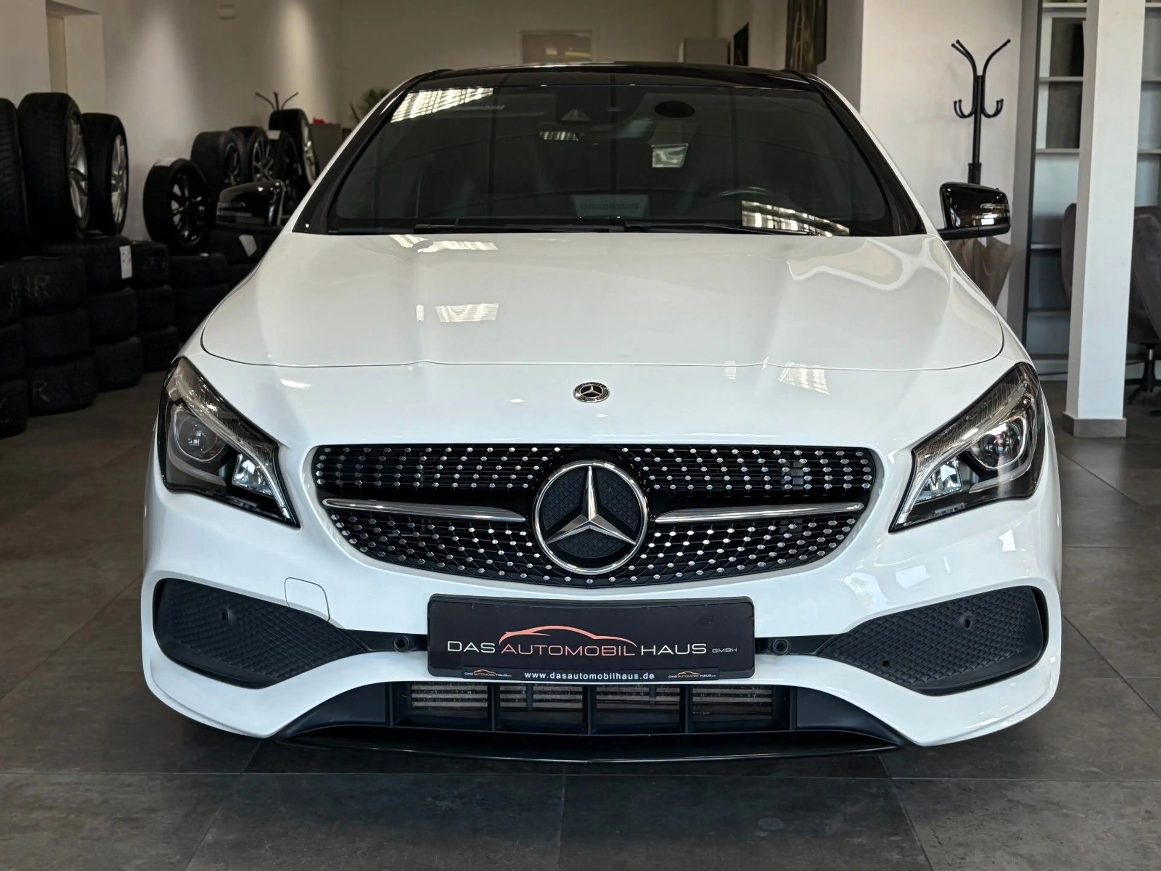 Mercedes-Benz CLA 220 *AMG*4M*Night*LED*Pano*H&K*Kamera* — photo 8