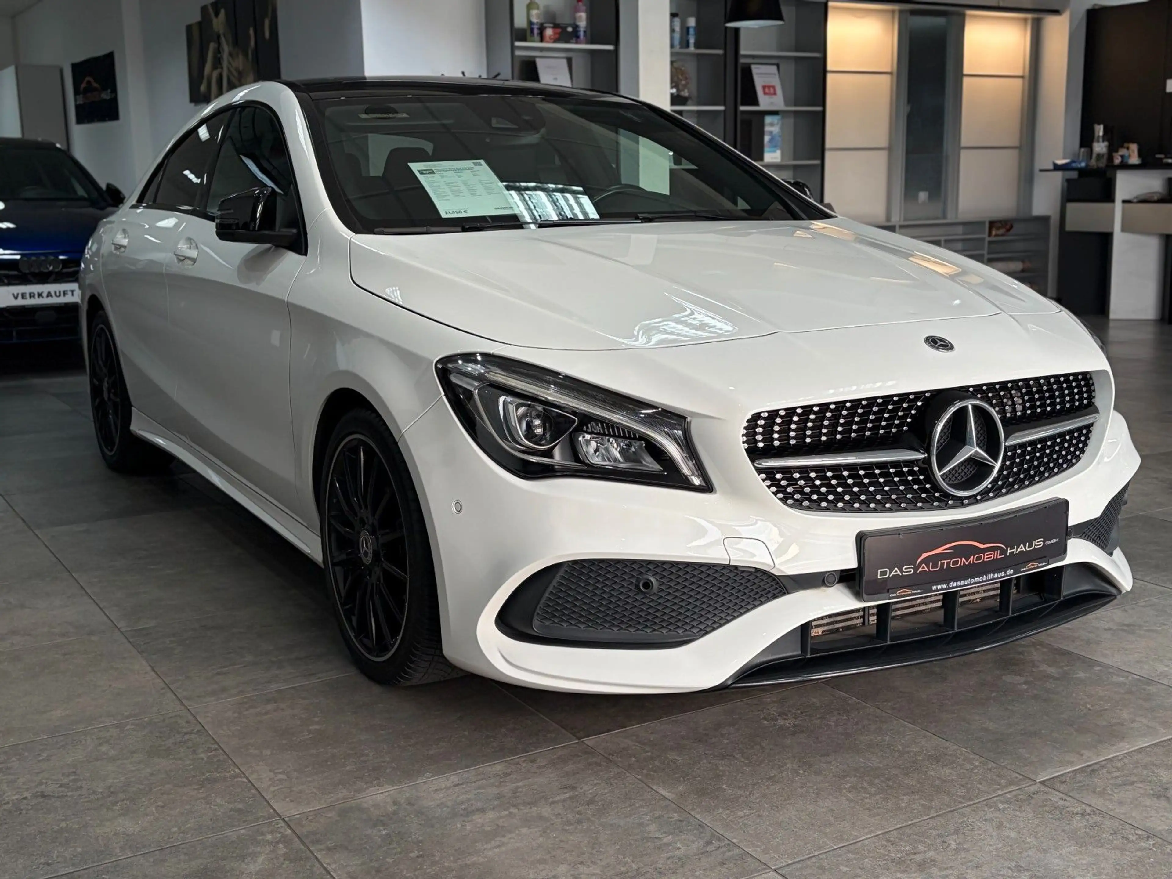 Mercedes-Benz CLA 220 *AMG*4M*Night*LED*Pano*H&K*Kamera* — photo 4