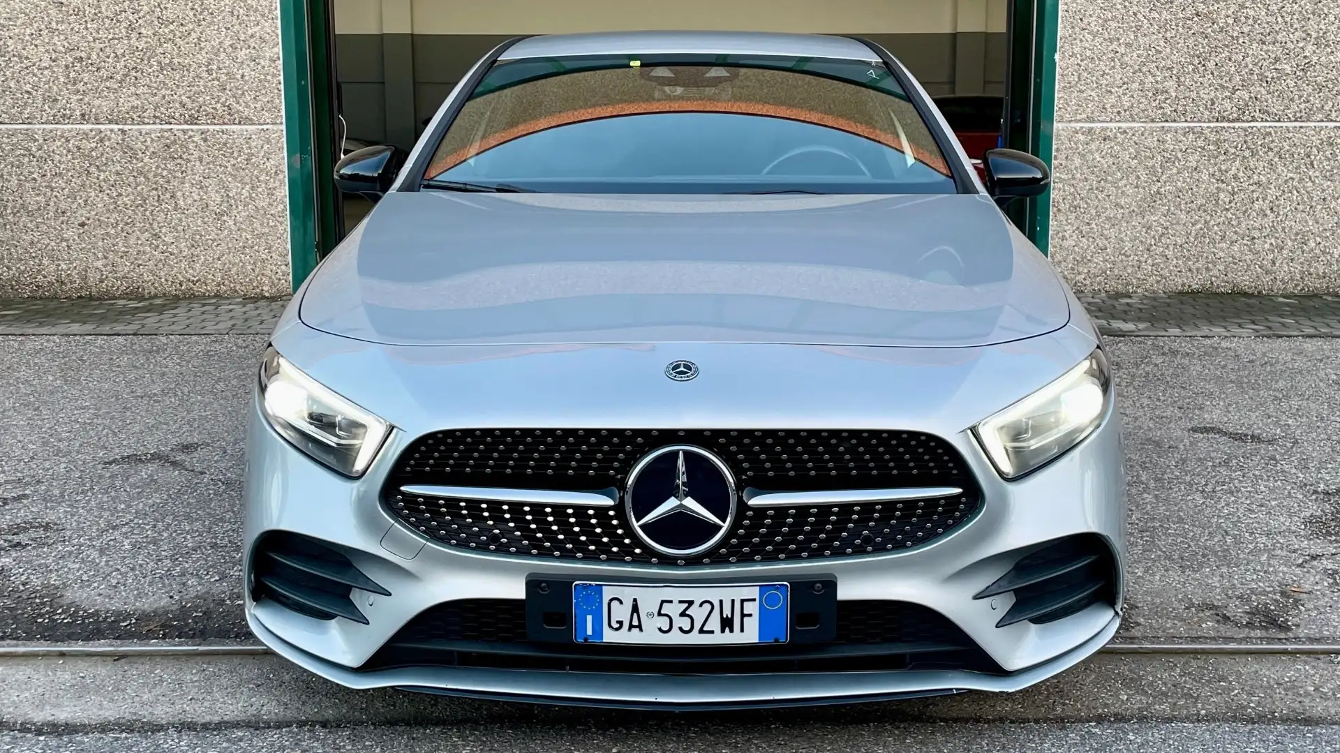 Mercedes-Benz A 250 MERCEDES-BENZ CLASSE A250 2.0 PREMIUM 4-MATIC 224C Grau - 2