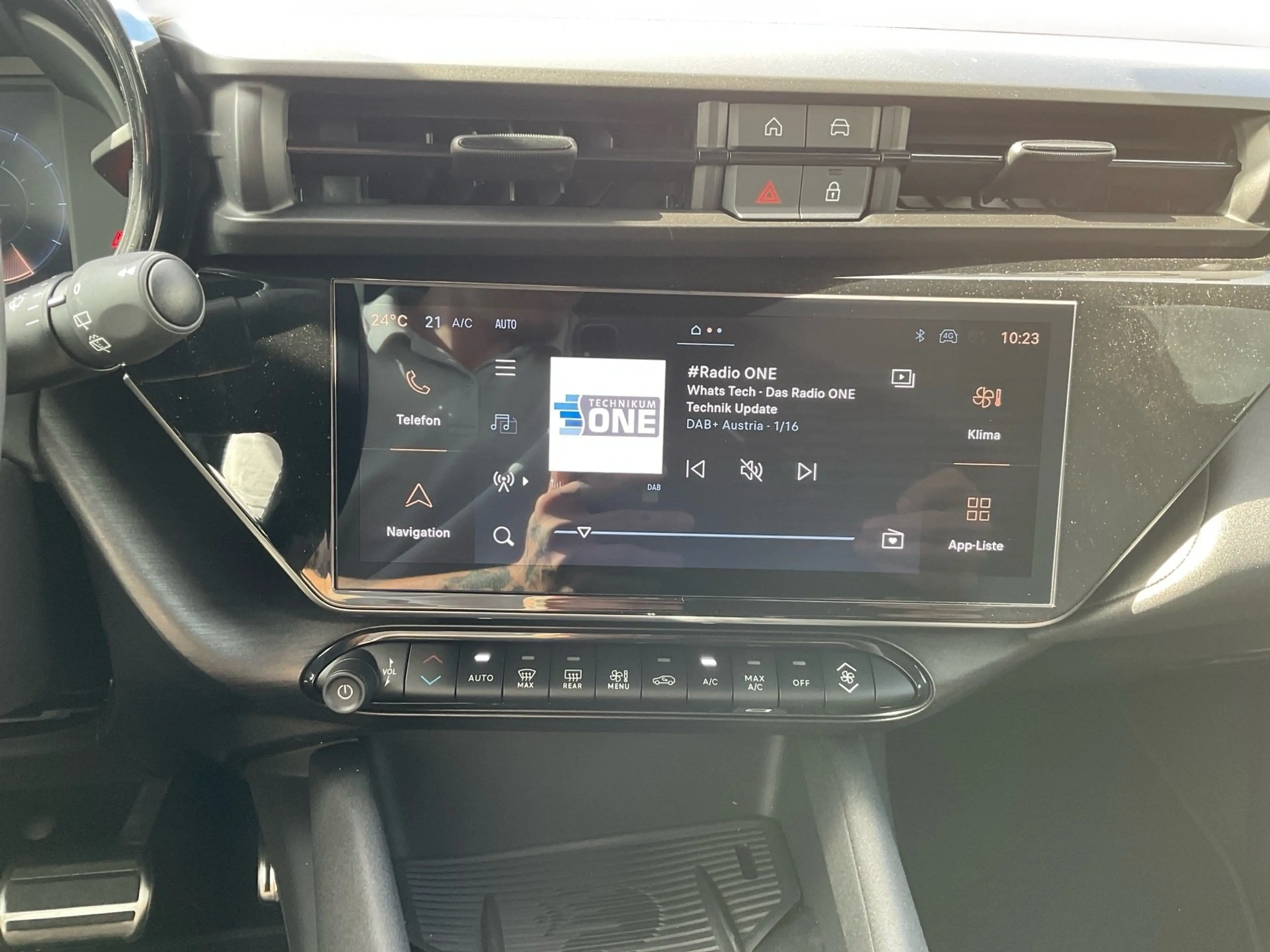 Alfa Romeo Junior 1.2 VGT Ibrida 48V- W Ti AUT Kam. KeyLess — photo 7