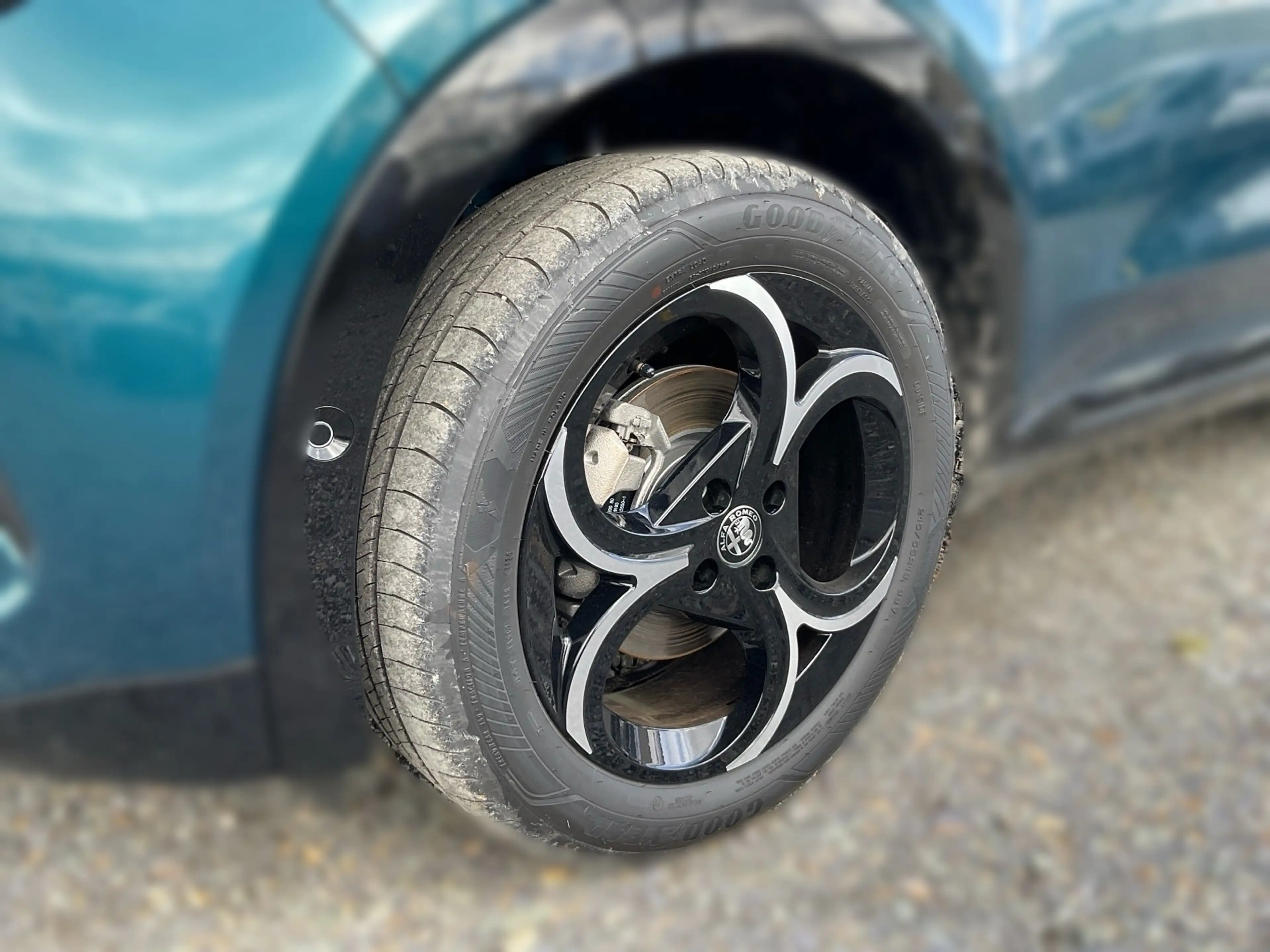 Alfa Romeo Junior 1.2 VGT Ibrida 48V- W Ti AUT Kam. KeyLess — photo 5