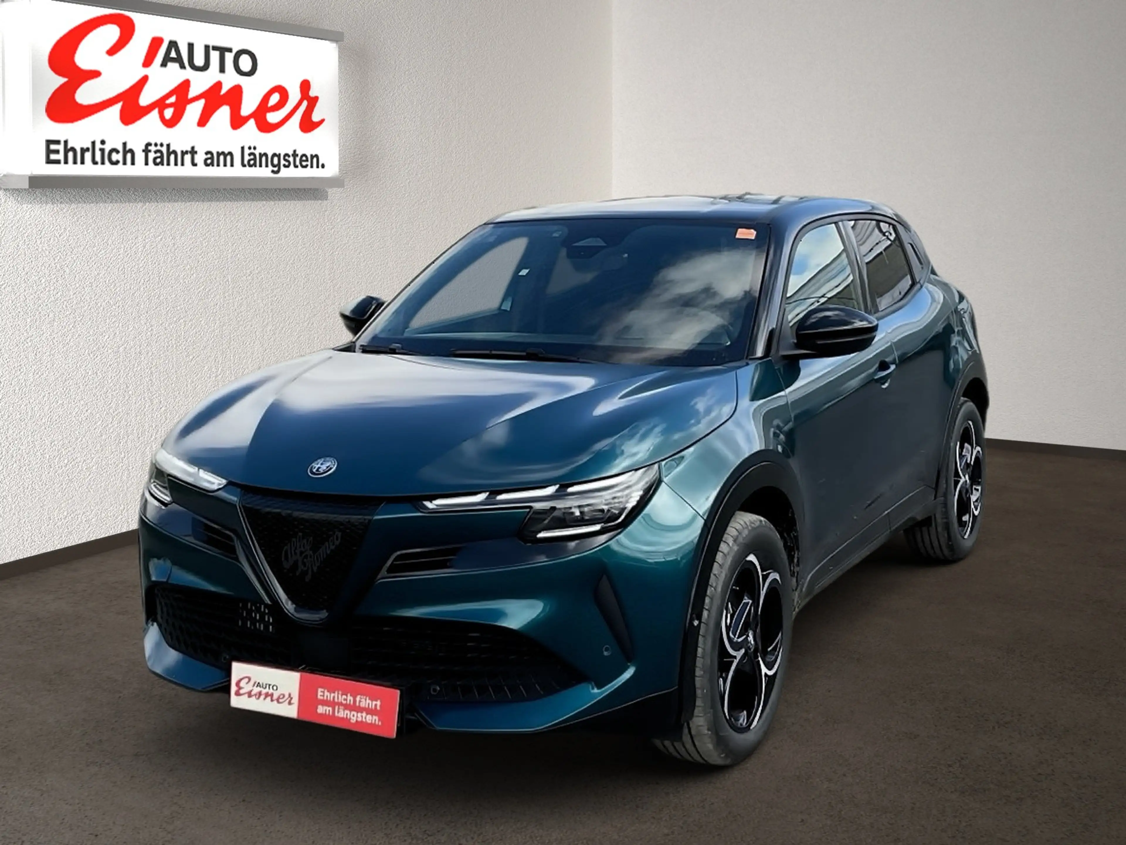 Alfa Romeo Junior 1.2 VGT Ibrida 48V- W Ti AUT Kam. KeyLess — photo 2