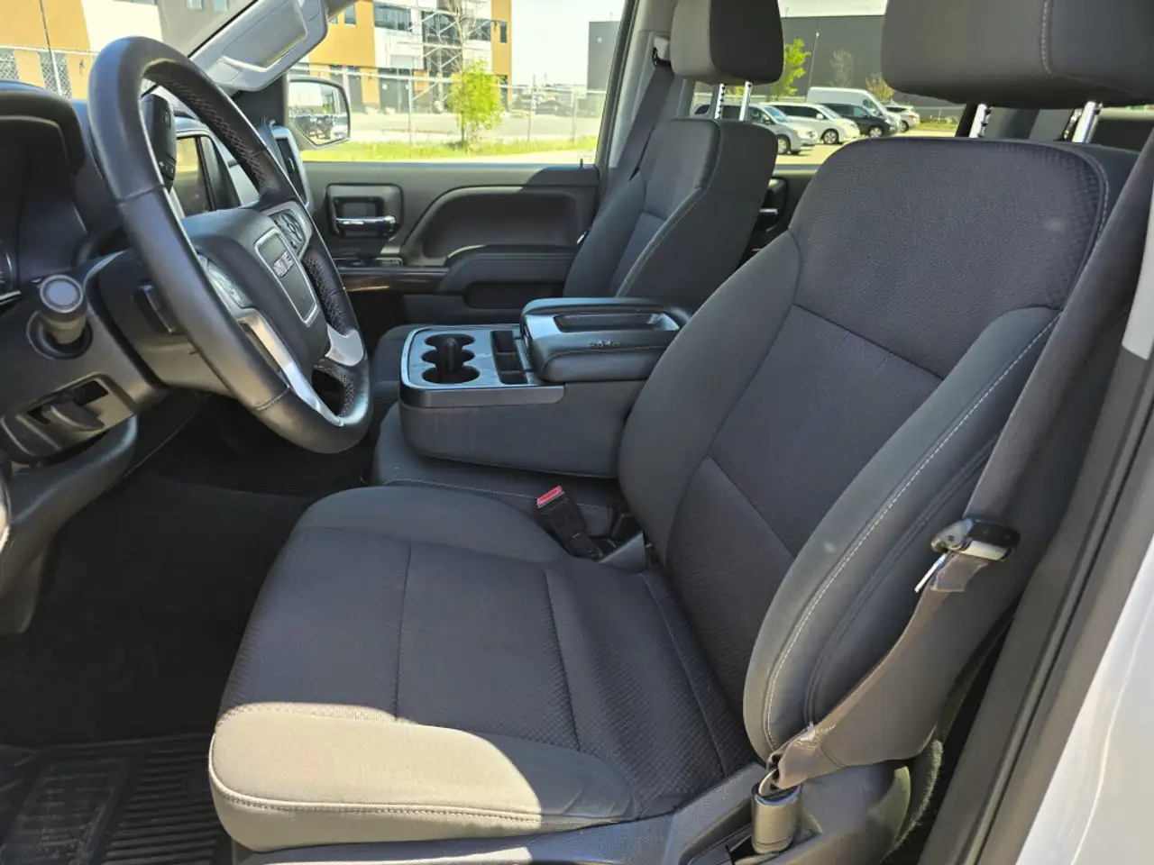 GMC Sierra 1500 photo GMC Sierra 1500