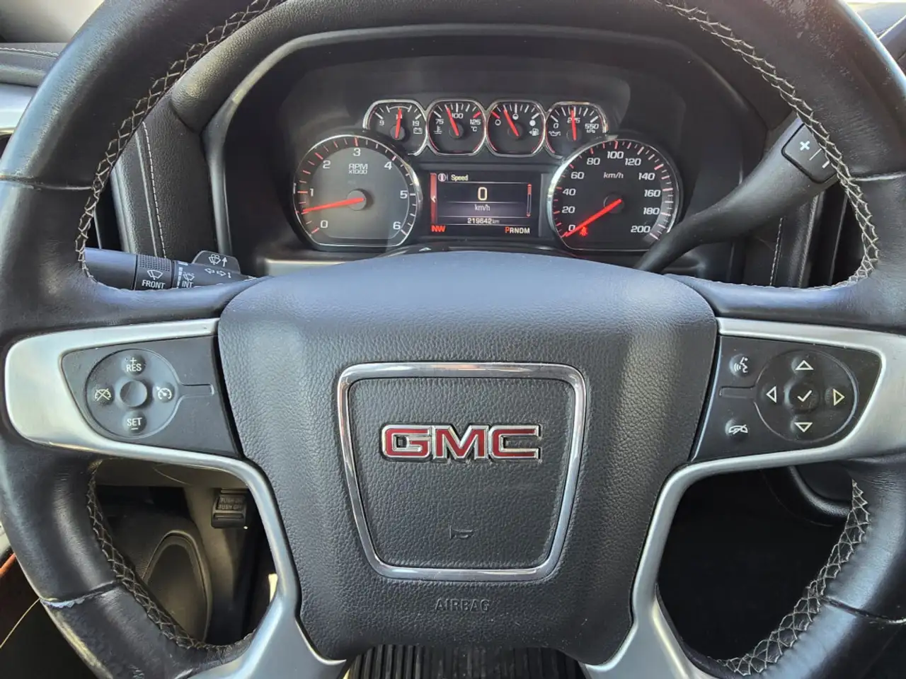 GMC Sierra 1500 photo GMC Sierra 1500