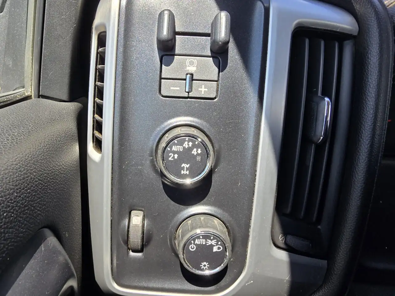 GMC Sierra 1500 photo GMC Sierra 1500