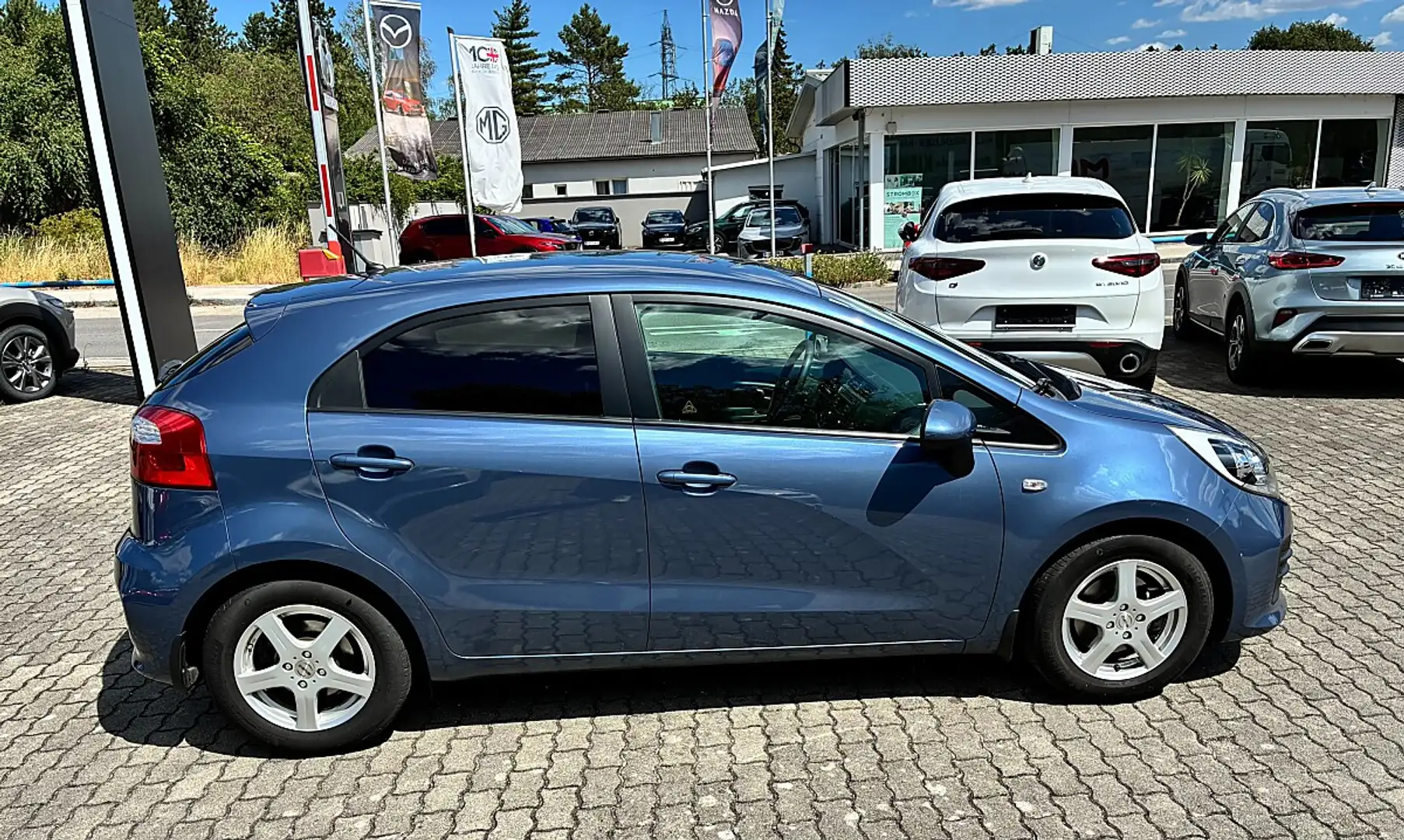 Kia Rio 1,2 MPI Titan Blau - 2