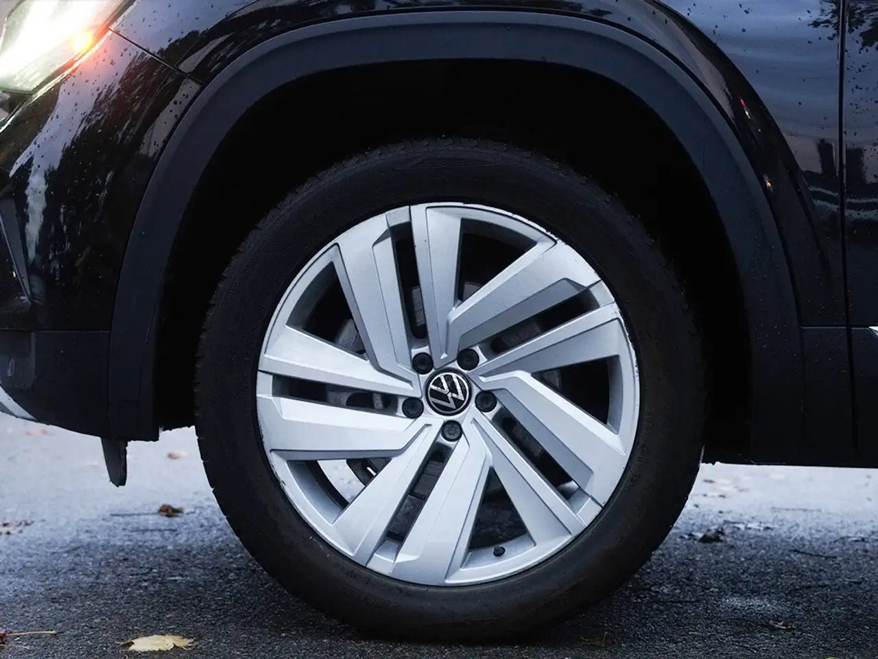 Volkswagen Atlas снимка Volkswagen Atlas
