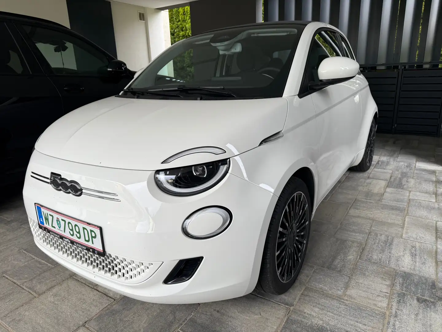 Fiat 500e Icon Elektro Cabrio La Prima by Bocelli Weiß - 2