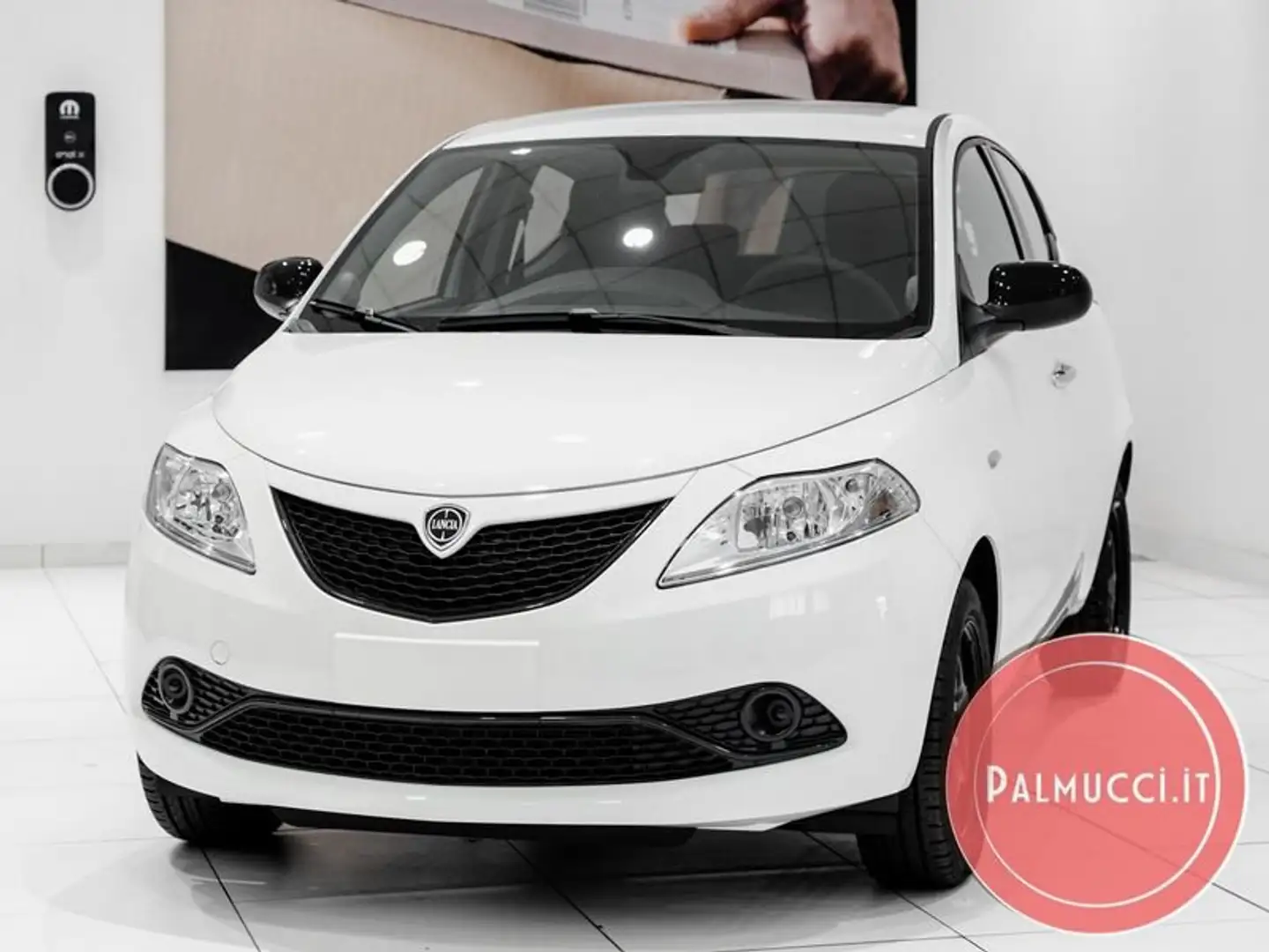 Lancia Ypsilon 1.0 FireFly 5 porte S&S Hybrid Silver Argent - 1