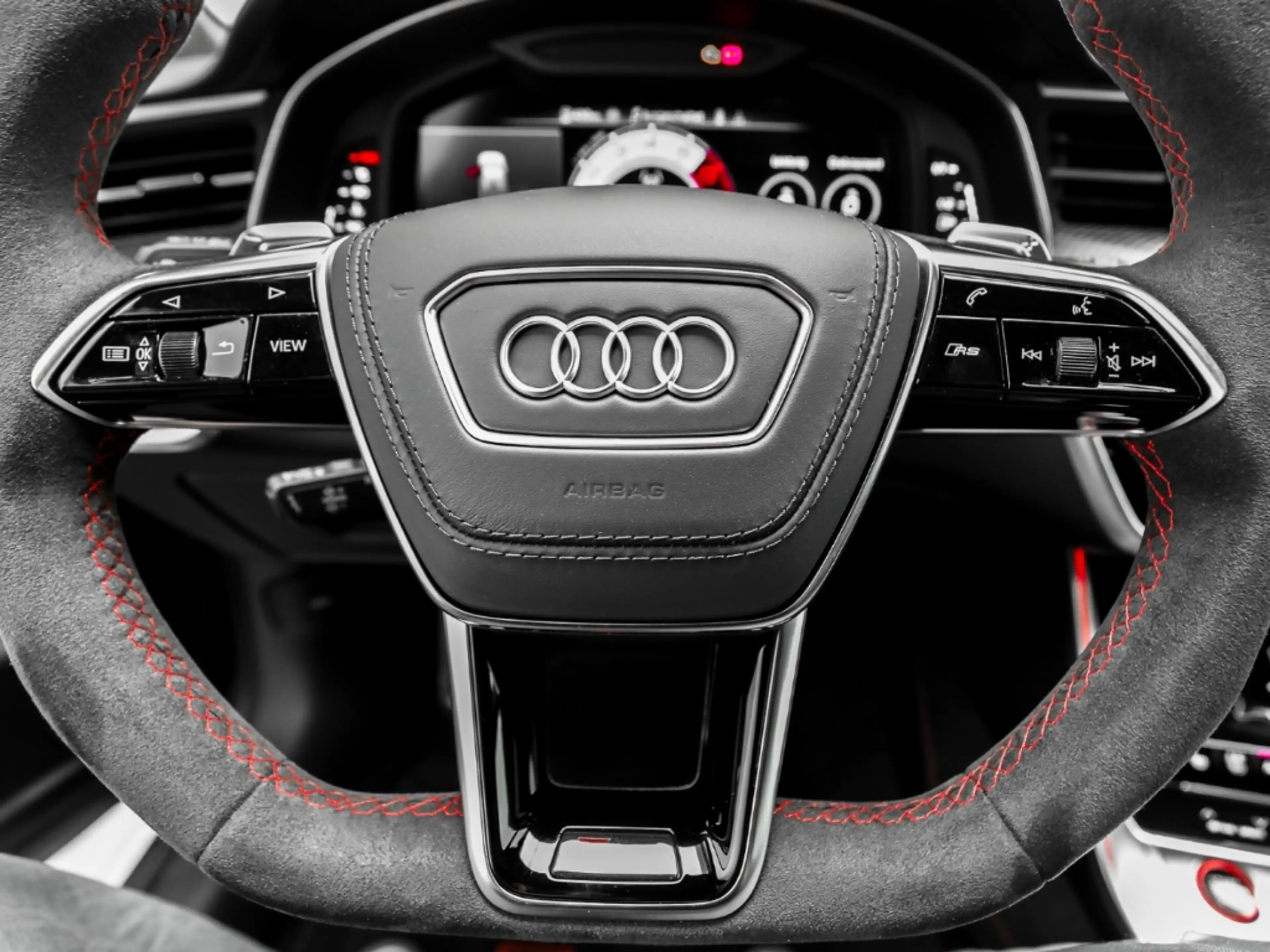 Audi RS6 Avant performance AHK Pano Keramik B&O Laser — photo 10