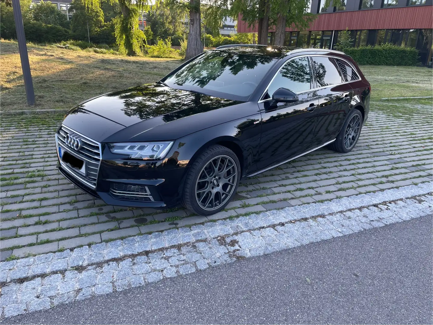Audi A4 Avant 3.0 V6 TDI quattro 2x S-line - 1
