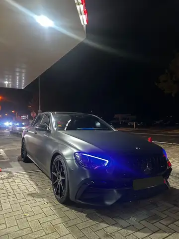 Mercedes-Benz E 220 E 220 d 4-Matic