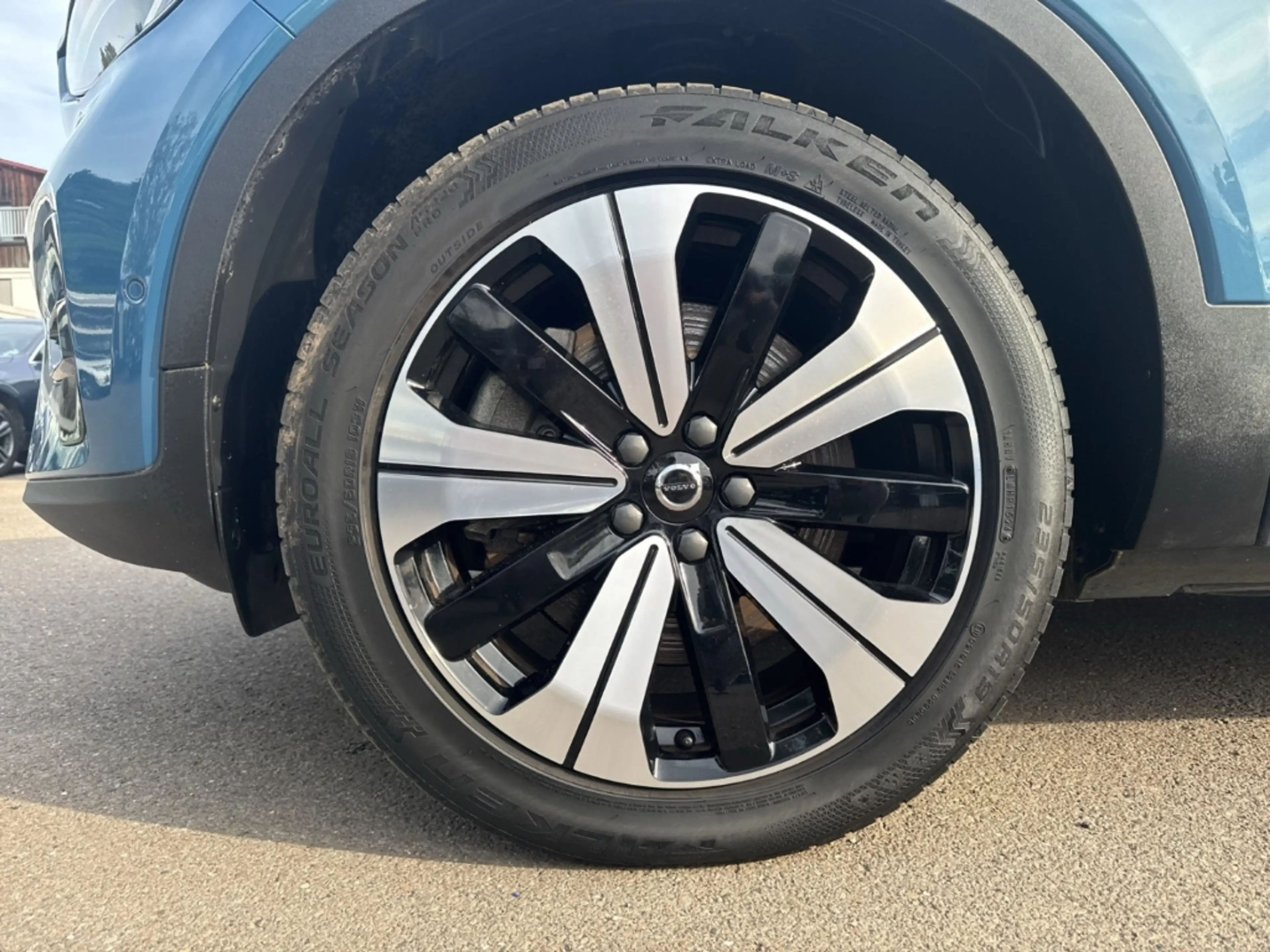 Volvo C40 Ultimate Recharge Pure Electric AWD StandHZG AHK P — photo 8