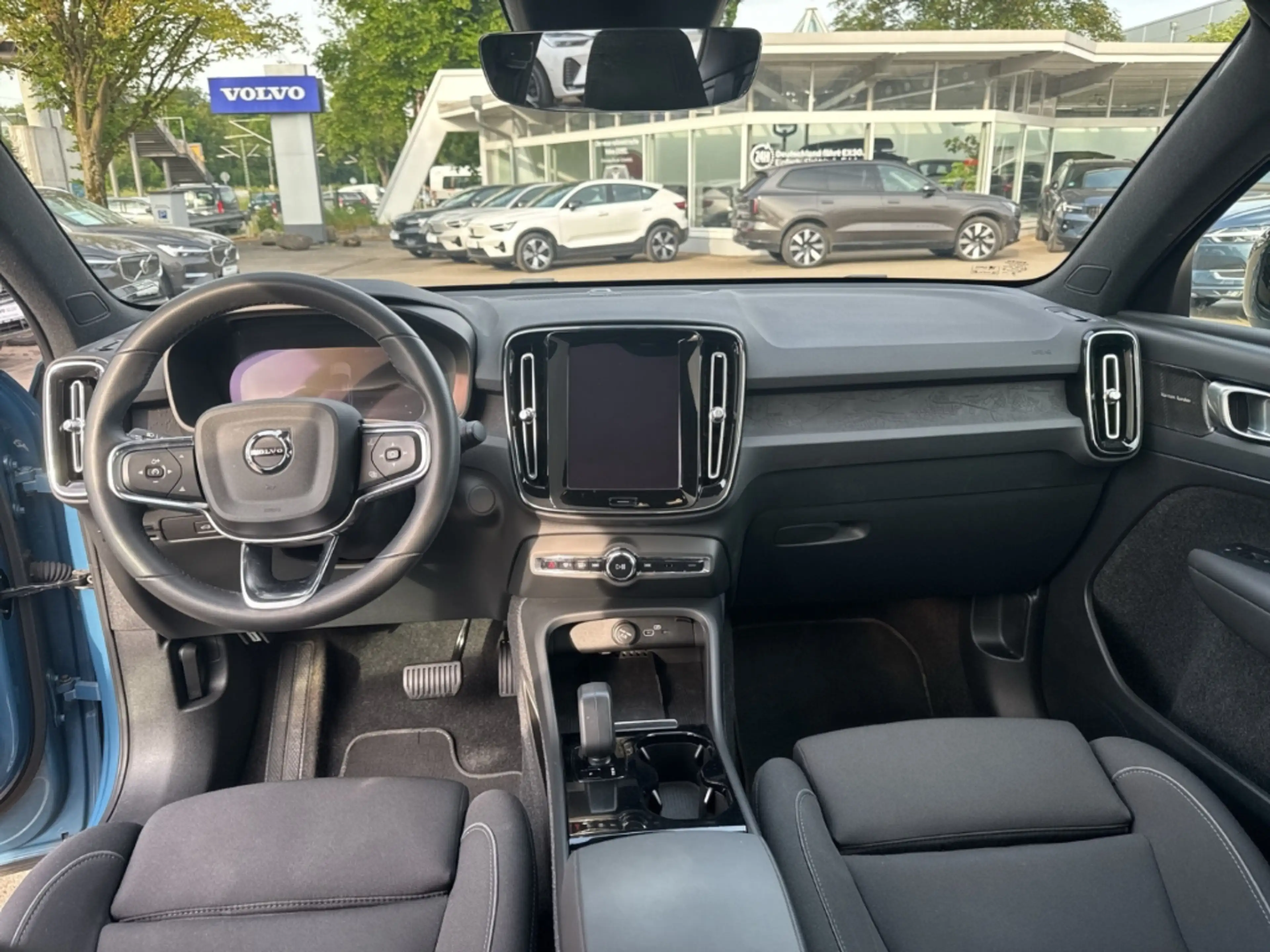 Volvo C40 Ultimate Recharge Pure Electric AWD StandHZG AHK P — photo 9