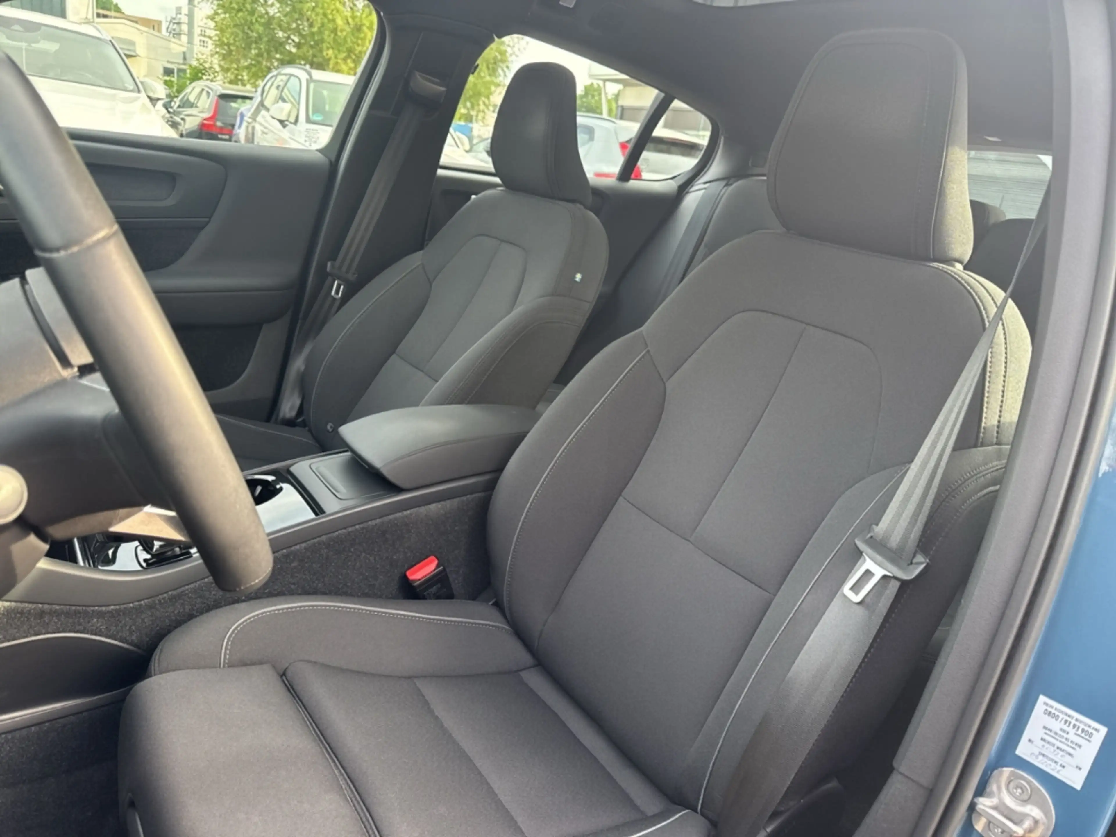 Volvo C40 Ultimate Recharge Pure Electric AWD StandHZG AHK P — photo 12