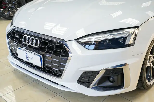 Audi A5 view 7