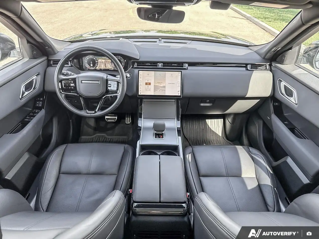 Land Rover Range Rover Velar снимка Land Rover Range Rover Velar