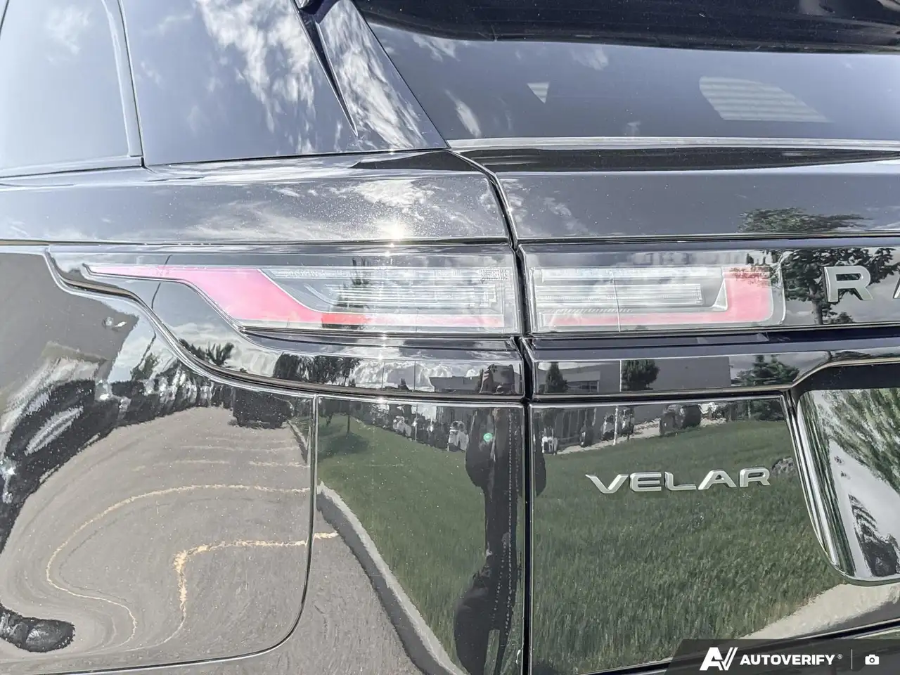 Land Rover Range Rover Velar снимка Land Rover Range Rover Velar