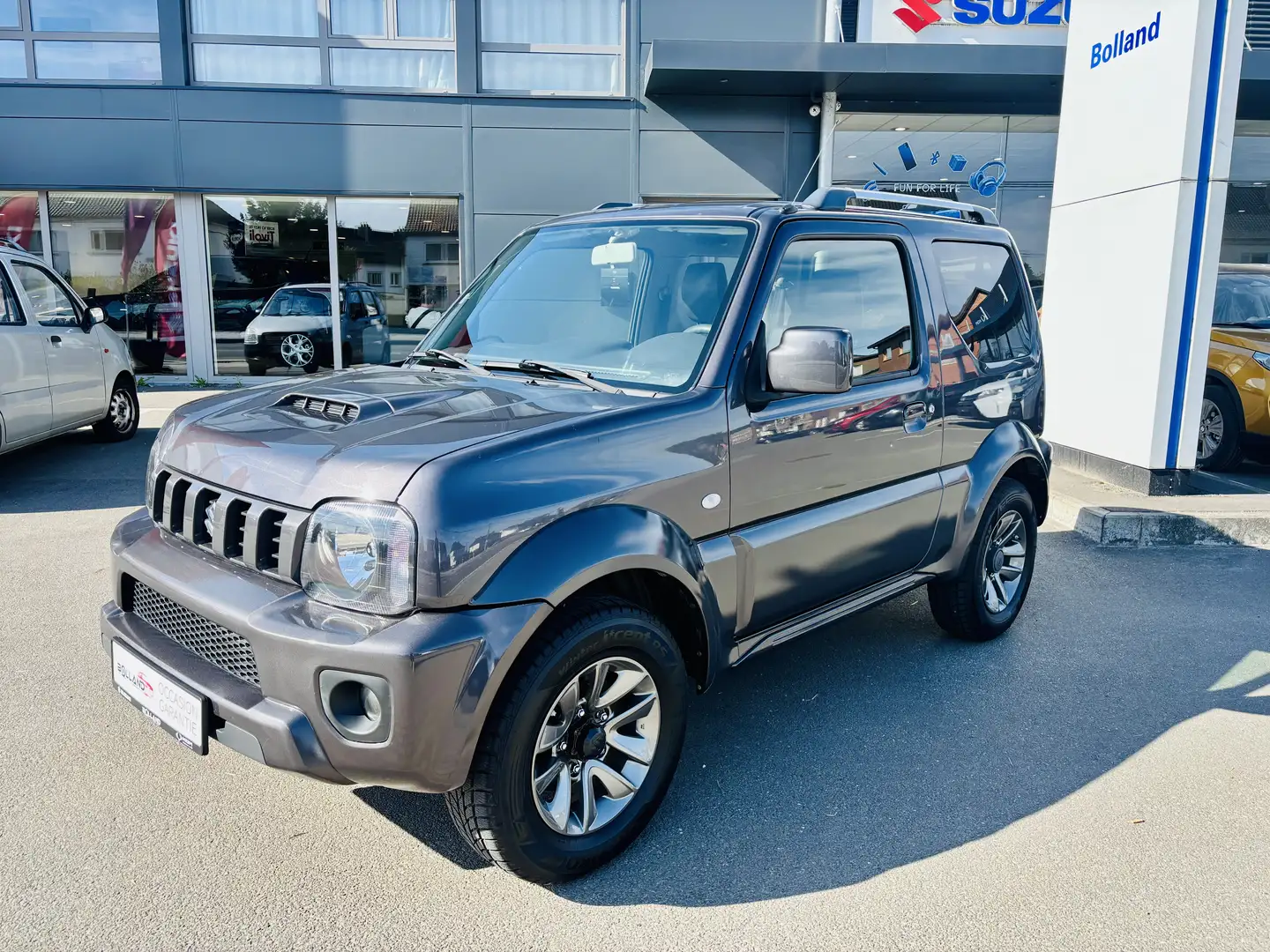 Suzuki Jimny Jimny 1.3i JLX Dakota / GARANTIE 12 MOIS Gris - 1
