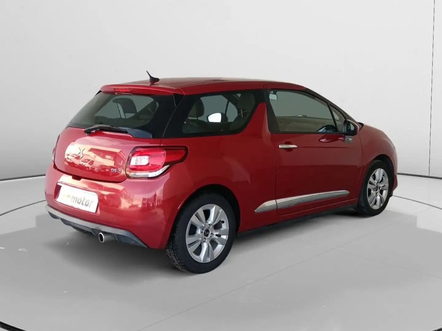 DS Automobiles DS 3 Desire Rouge - 2