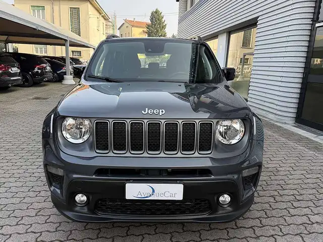 Jeep Renegade view 2