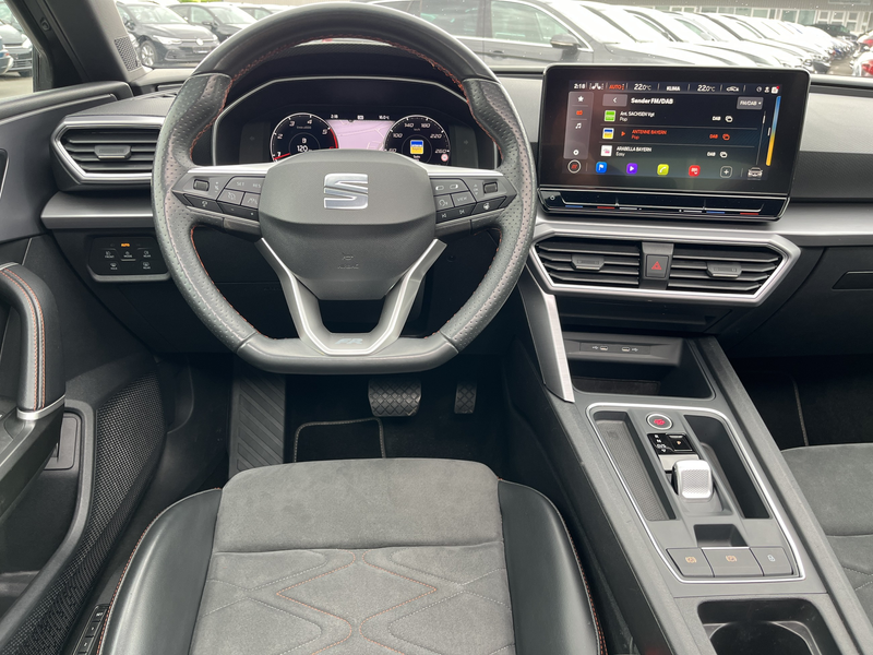 SEAT Leon SP 2.0 TDI DSG FR 125€ m.20% Anz. AHK STHZ PANO — photo 15