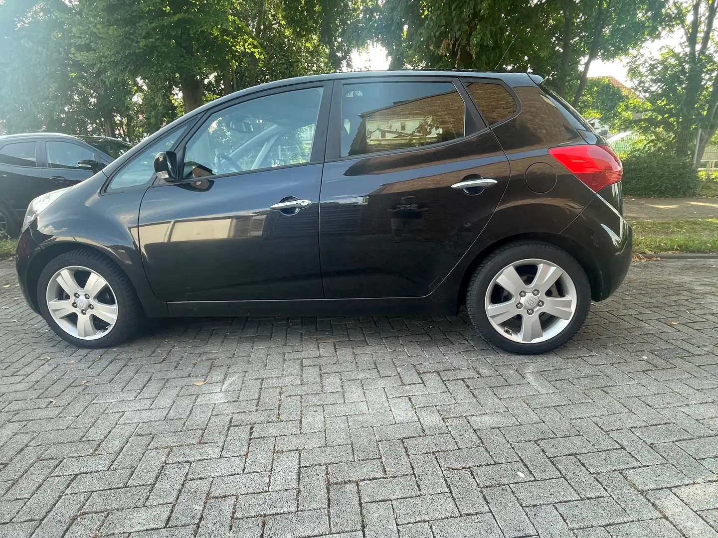 Kia Venga Venga 1.6 CRDi AHK,NAVI,SHZ uvm Чорний - 2