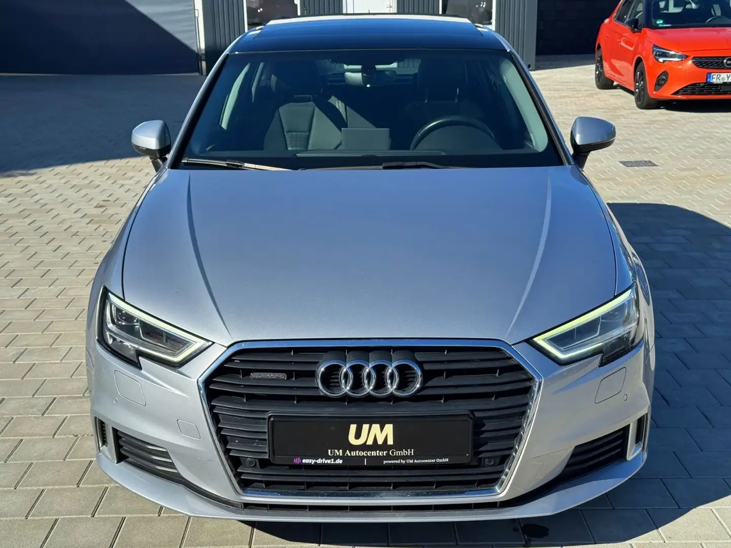 Audi A3 Sportback quattro sport/PANO/NAVI/STANDHZG/SH Silber - 2