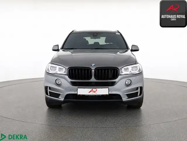 BMW X5 view 8